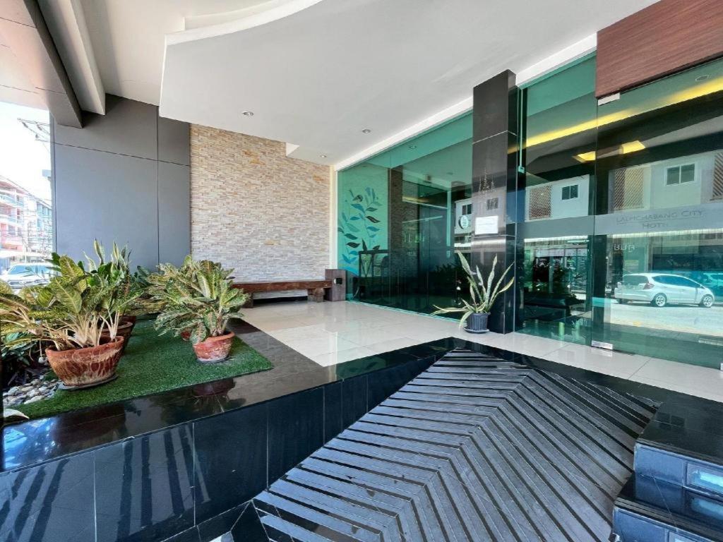 סי ראצ'ה Laemchabang City Hotel מראה חיצוני תמונה